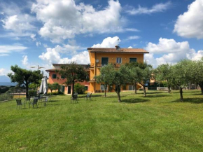 Nice apartment lake view & free parking Pastrengo
